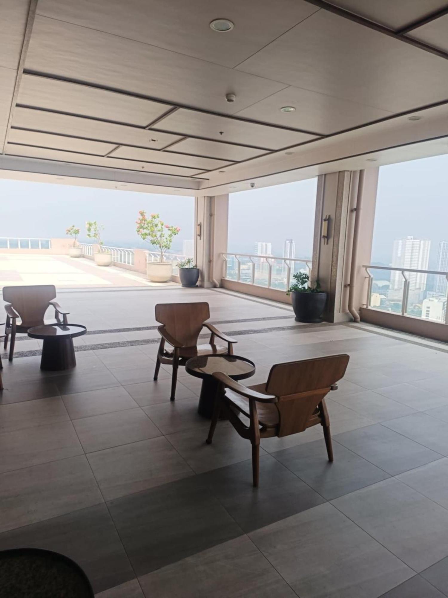 Infina Towers Apart otel Quezon City Dış mekan fotoğraf